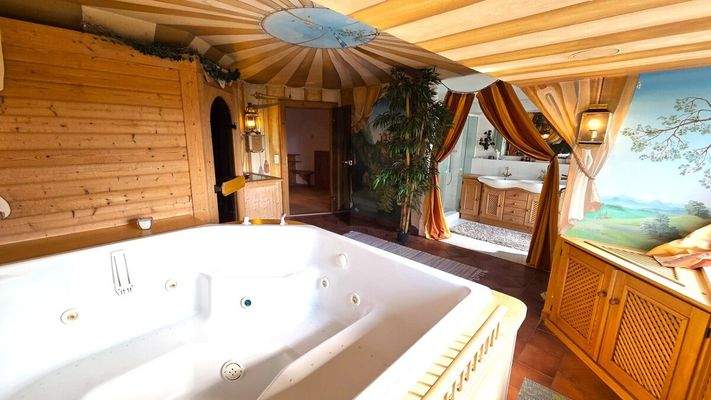 OG Whirlpool mit Sauna