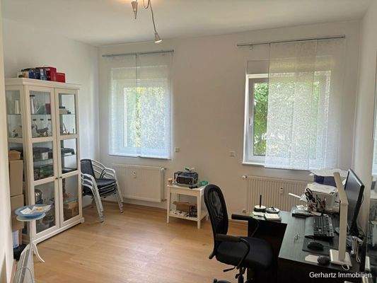 Schlaf-/Arbeitszimmer