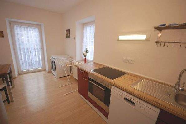 Küchenraum mit Einbauküche