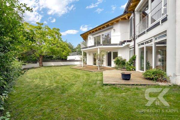 Garten & Terrasse vorn