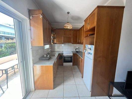 MIT VIDEO: Kreta, Neo Chorio: Zwei- Apartmentshaus zu verkaufen