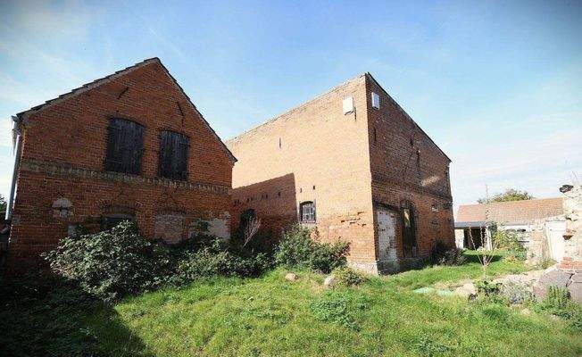 große Backsteinscheune