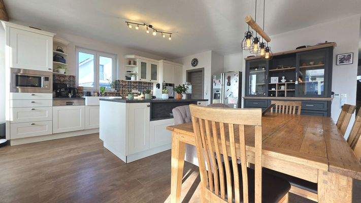 Essbereich mit Küche