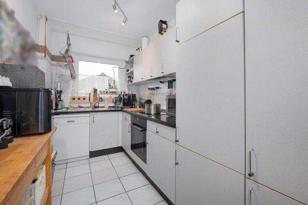 Küche DG Wohnung rechts