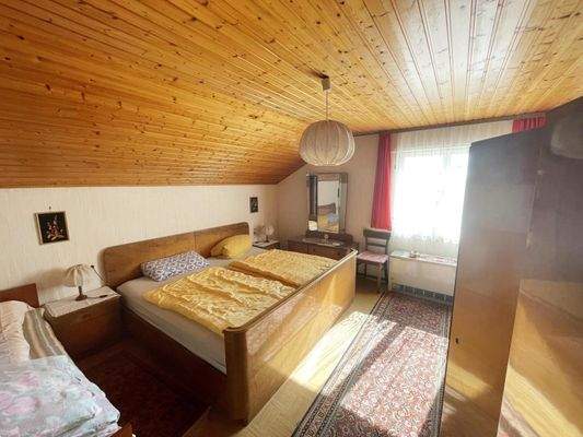 Das Schlafzimmer im DG