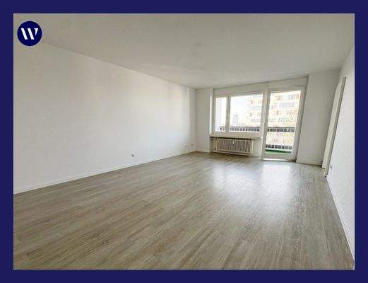 helles Wohnen mit Balkon