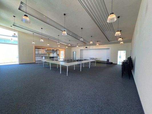 Raum mit Küchenbereich 