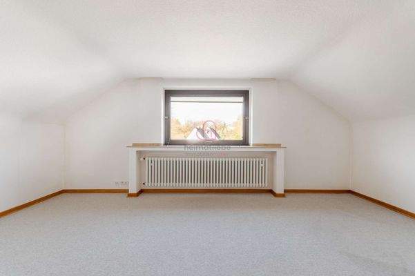 Schlafzimmer 2 im Dachgeschoss