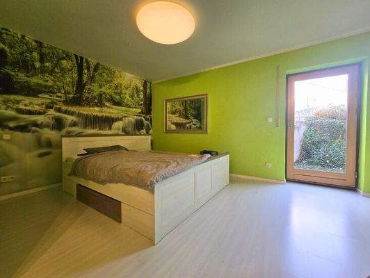  Ruhiger Rückzugsort mit Zugang zur Terrasse