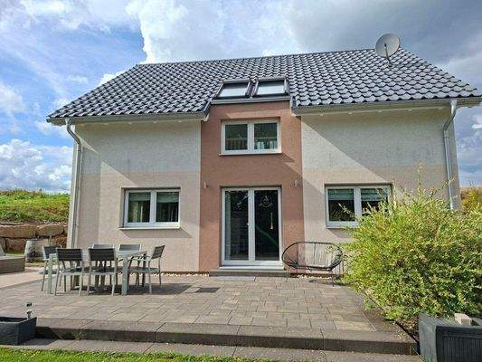 Ansicht mit Freisitz