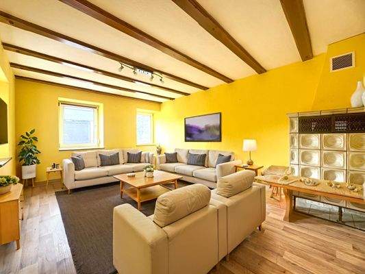 Wohnzimmer Einrichtungsbeispiel