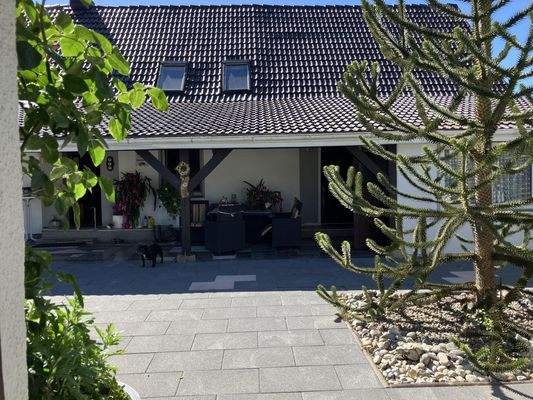 Terrasse mit Innenhof