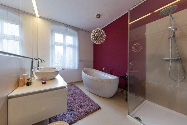 Badezimmer Wanne freist.