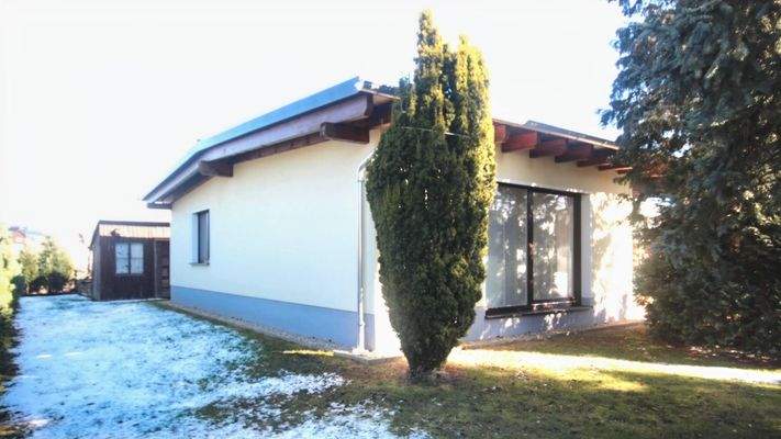 Rückansicht des Bungalows