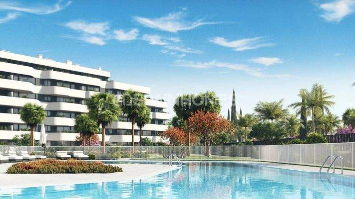 Prestigious Beachside Apartments for Sale in Torremolinos