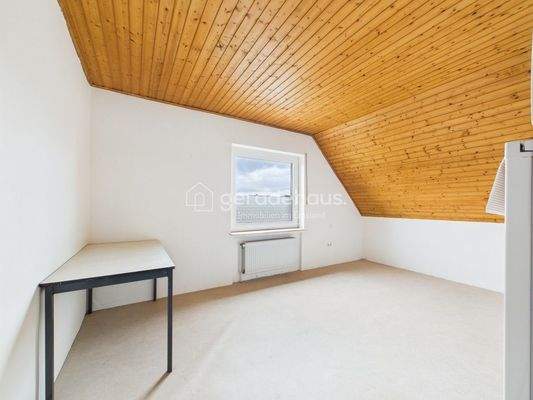 CAM03818G0-PR0041-STILL031