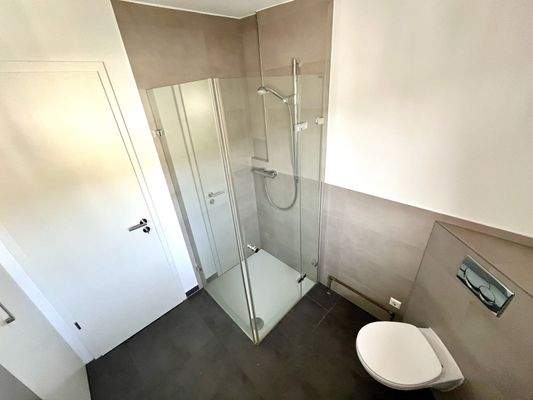 Badezimmer_DG_Dusche