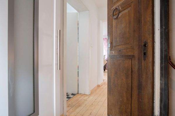 Haus- und Kellertür