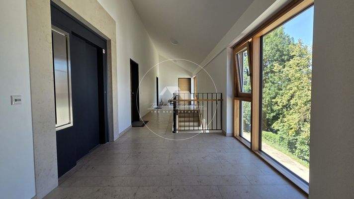 Eingangsbereich vor der Penthauswohnung