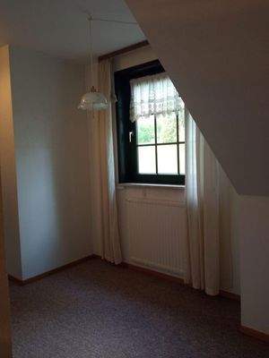 Nähzimmer - Gaube zur Straße