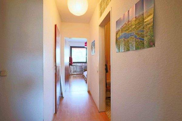 Abstellraum, Bad, Schlafzimmer 