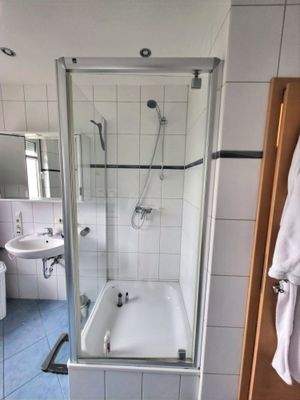 Dusche natürlich inklusive