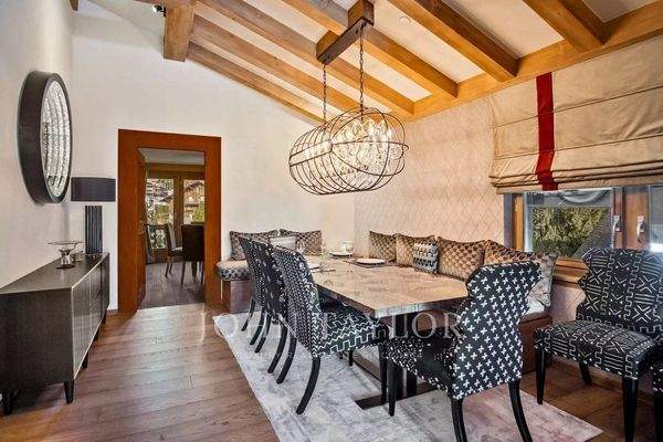 Dining room Wooden floor Chandelier