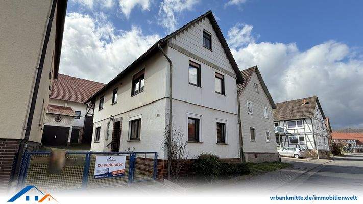 Vorder- und Seitenansicht