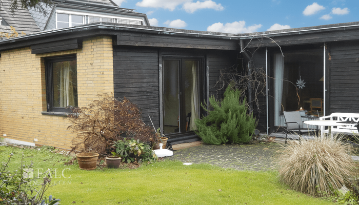 Gartenbilck auf die Terrasse