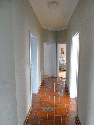 DG: 3-Zimmer (inkl. offener Küche) 