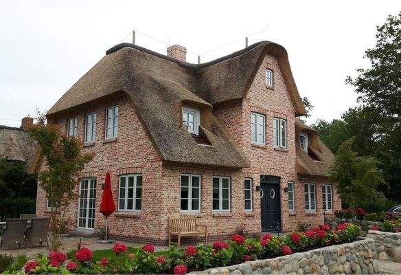 baugleiches Haus.jpg