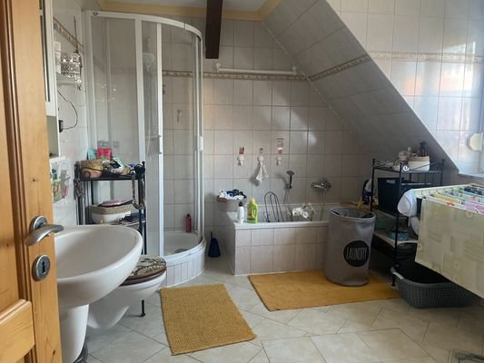 Badezimmer OG Haus 2