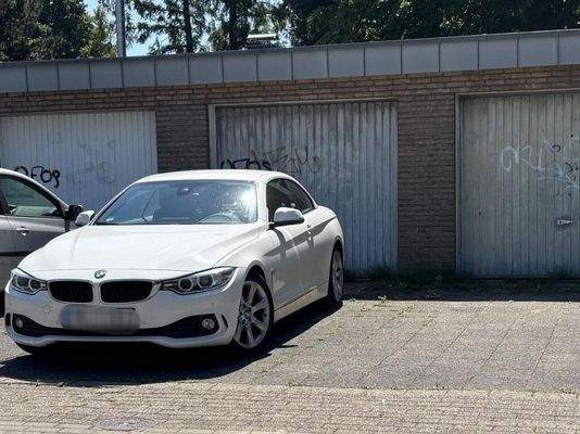 Garage im Garagenhof