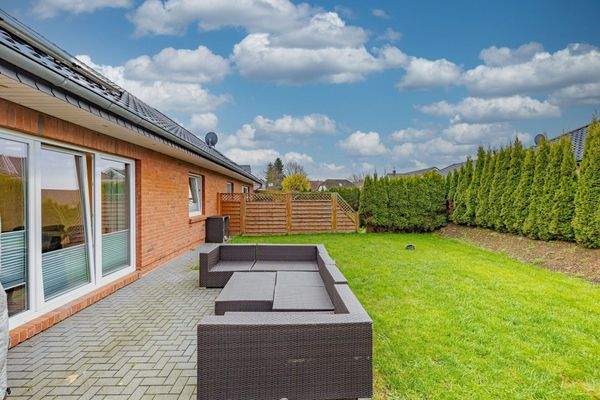 Mit eingefriedetem Garten...