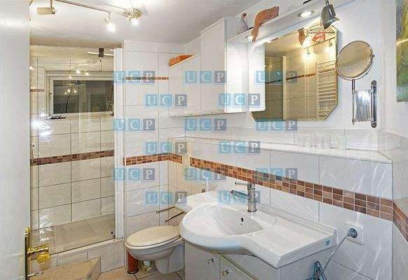 1082031E-0E6C-47A9-AC5E-6DC97D