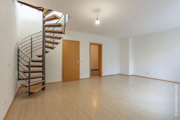 Geräumiger Hobbyraum