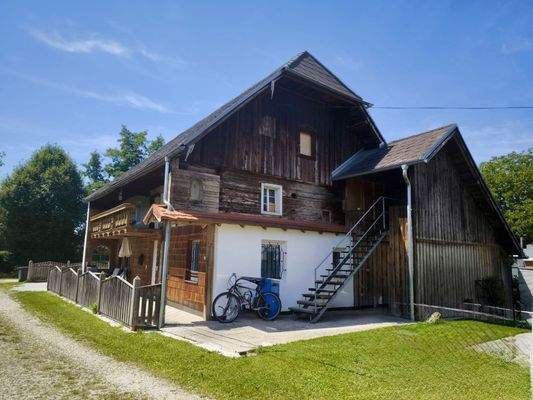 Seitenansicht Haus.jpg