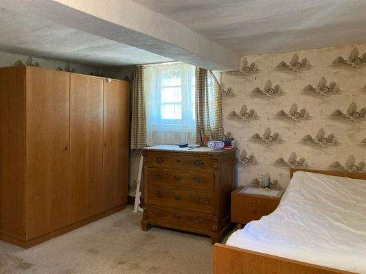 Haus Obergeschoss Zimmer 5.jpg