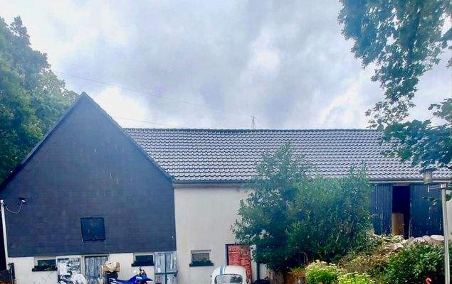 Neue Dächer teilweise bereits vorhanden