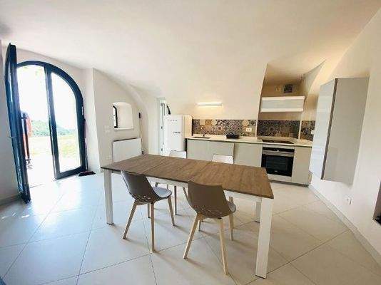 6988pi_08_Villa_Rustiko_Anwesen_Immobilienkauf_Gar