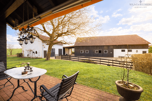 Terrasse mit Blick ins freie 