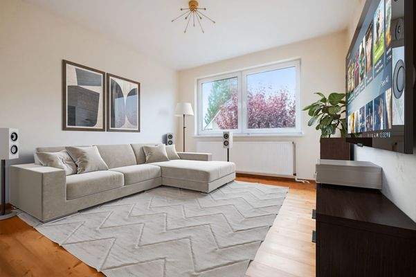 backbone_584612-A_002_final_HD