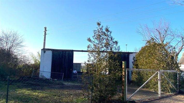 Grundstück mit Altbestand