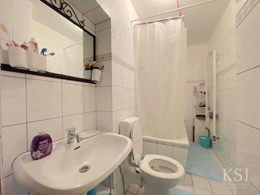 DG links - Badezimmer