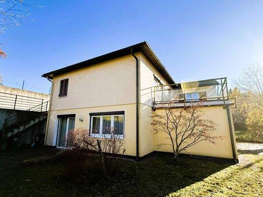 Nordansicht  mit Terrasse