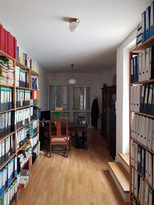 Innenbereich, mit Rollladen