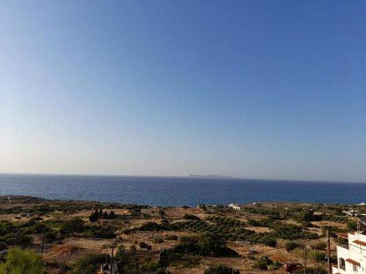 Kreta, Ag. Fotia: Traditionelles Steinhaus auf zwei Etagen mit Innenhof und Parkplatz zu verkaufen