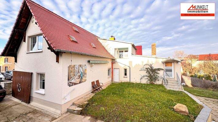 Gartenseite mit Anbau