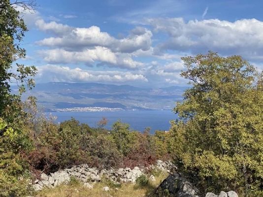 grundstuck-mit-meerblick-insel-krk