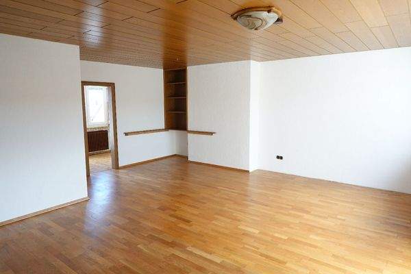 Großes Wohn-/Esszimmer